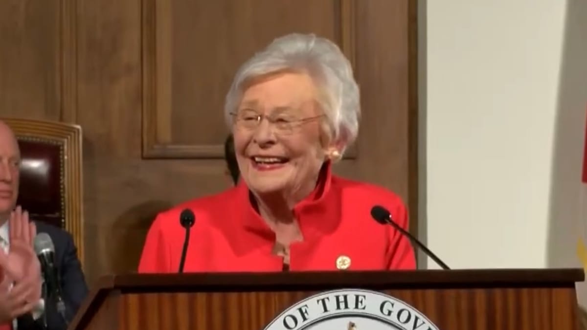 Ivey Delivers Final State of the State, Honors Special Guests