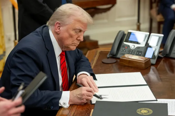 President Trump Signs Executive Order Creating Religious Liberty Commission