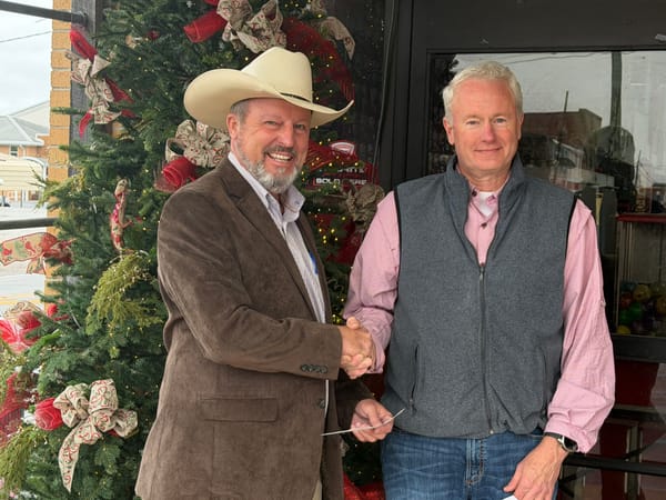 Rodney Walker Donates Holiday Grocery Support to Clay County Families